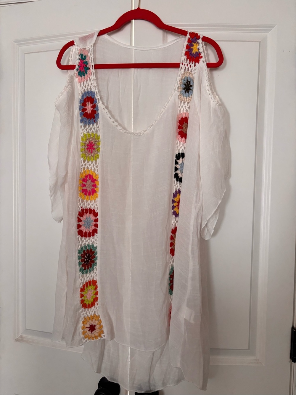SHEIN White Cold-Shoulder Tunic set with Multicolor Crochet Strips and pants